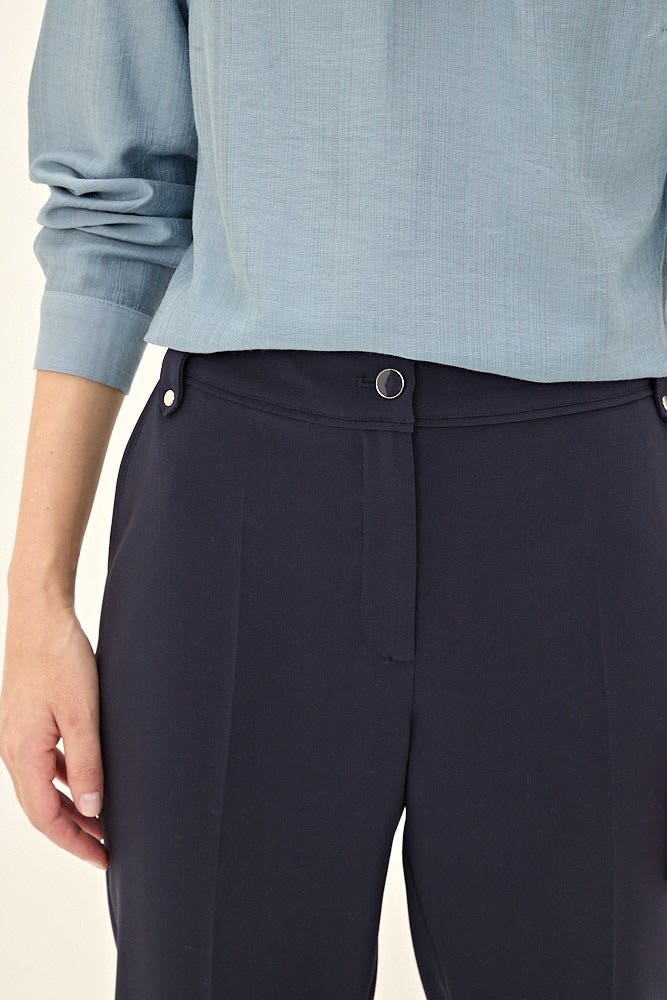 Pantalón Mujer Liso Recto con Vivo Decorativo en Pretina y Tachas Decorativas en Pasadores Azul