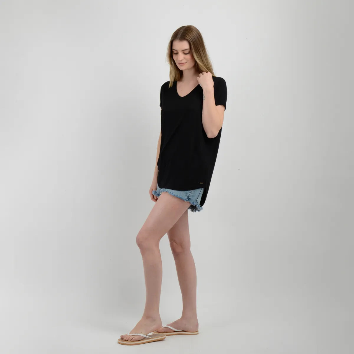 Polera Mujer Manga Corta Essential Negro