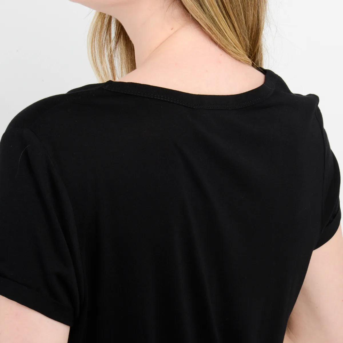 Polera Mujer Manga Corta Essential Negro