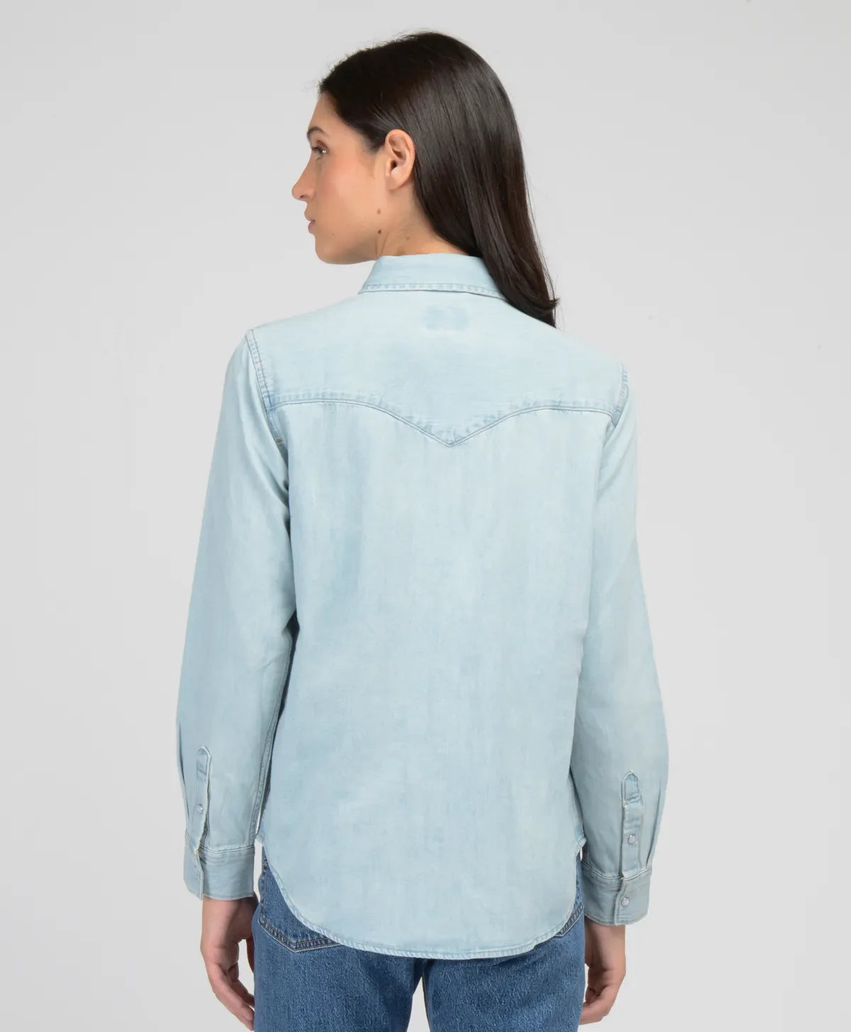 blusa-mujer-lisa-con-bolsillo-jeans