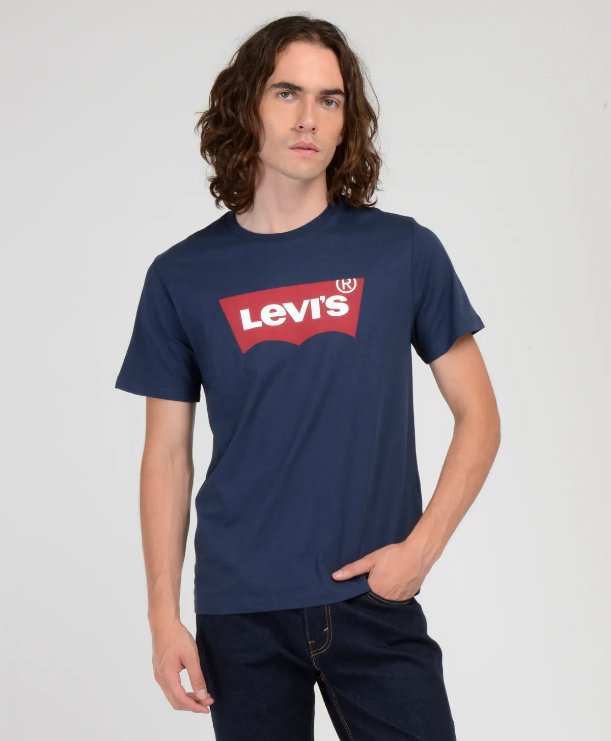 polera-hombre-lisa-con-logo-azul