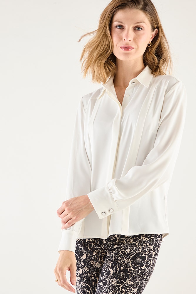 Blusa Camisera con Plizados Verticales en Costados