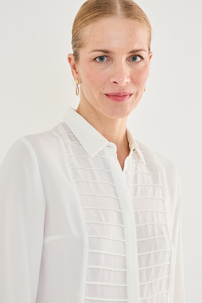Blusa Camisera con Plizados Verticales en Costados