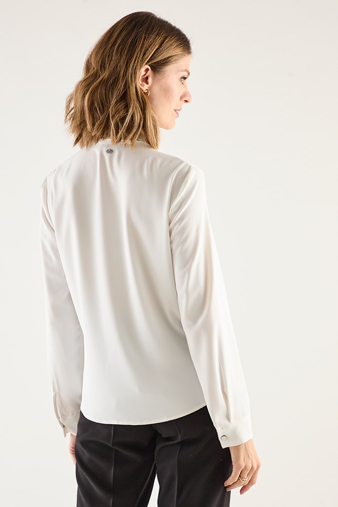 Blusa Mujer Camisera Calce Clásico Crudo