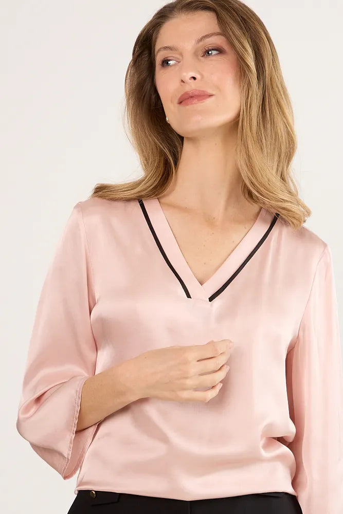 blusa-mujer-satinada-con-vivo-contratono-rosado