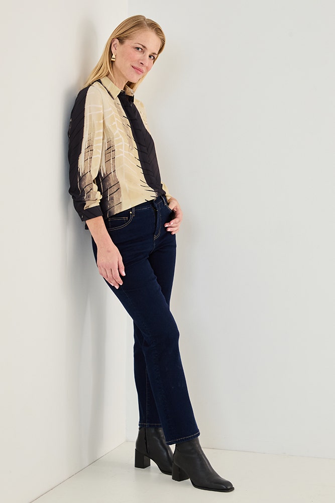 Blusa Camisera con Plizados Verticales en Costados