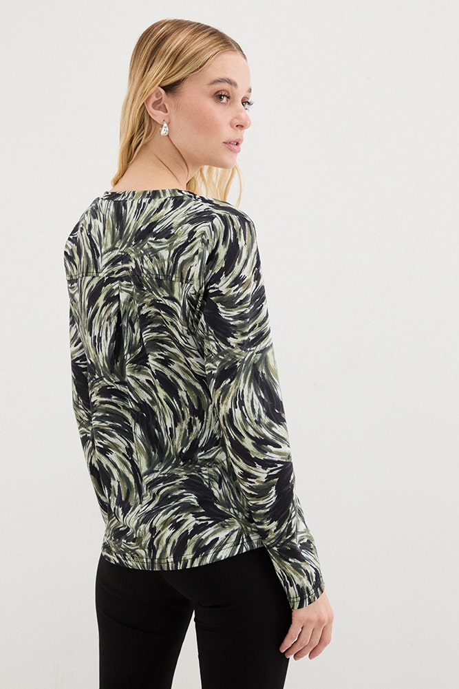 Polera Mujer Manga Larga Escote en V Estampada con Corte Canesú y Tabla en Espalda Verde