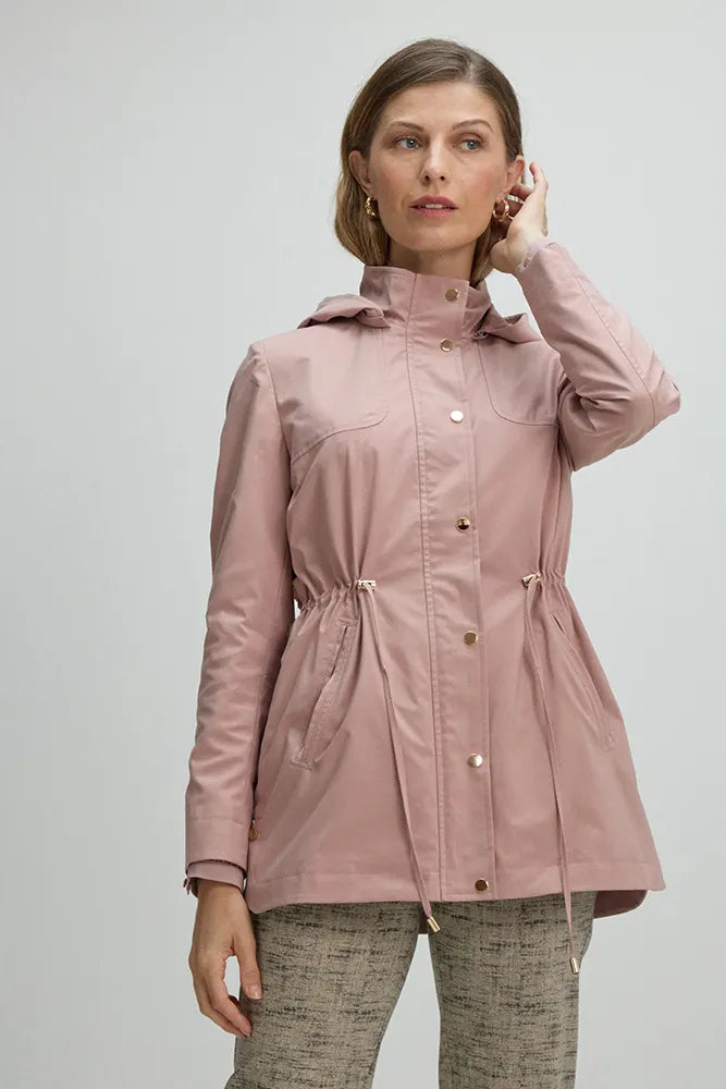 trench-mujer-sport-con-gorro-rosado
