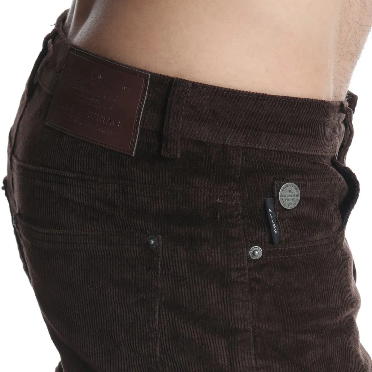 pantalon-hombre-cotelé-slim-tiro-medio-café