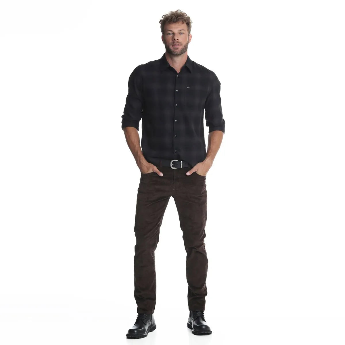 pantalon-hombre-cotelé-slim-tiro-medio-café