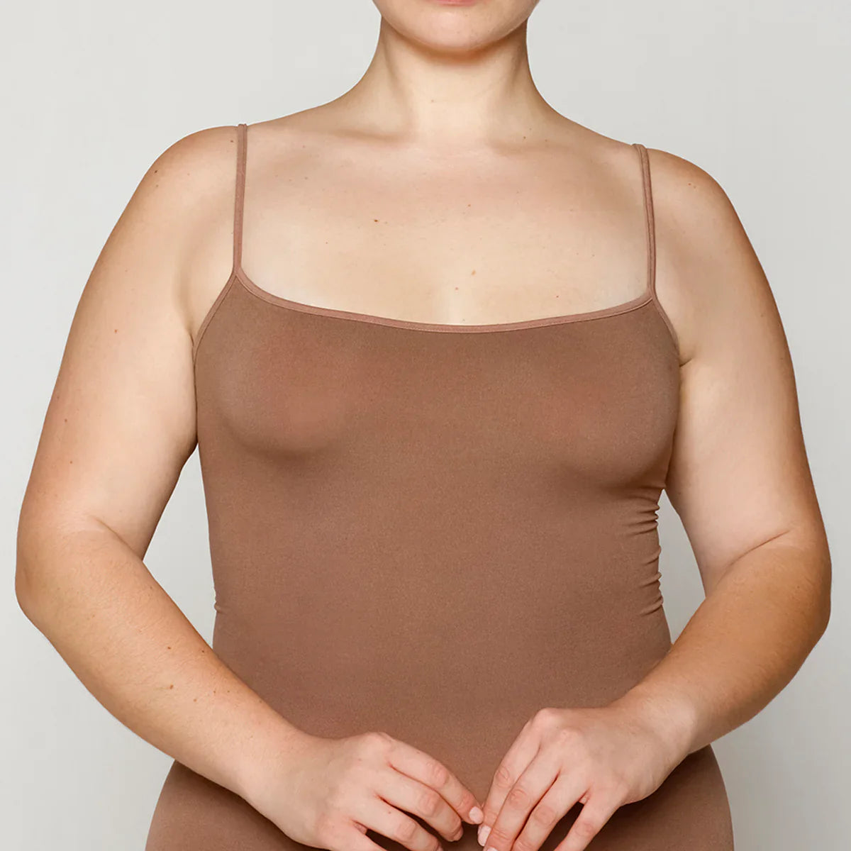 Polera Mujer Esencial Pabilo Canela