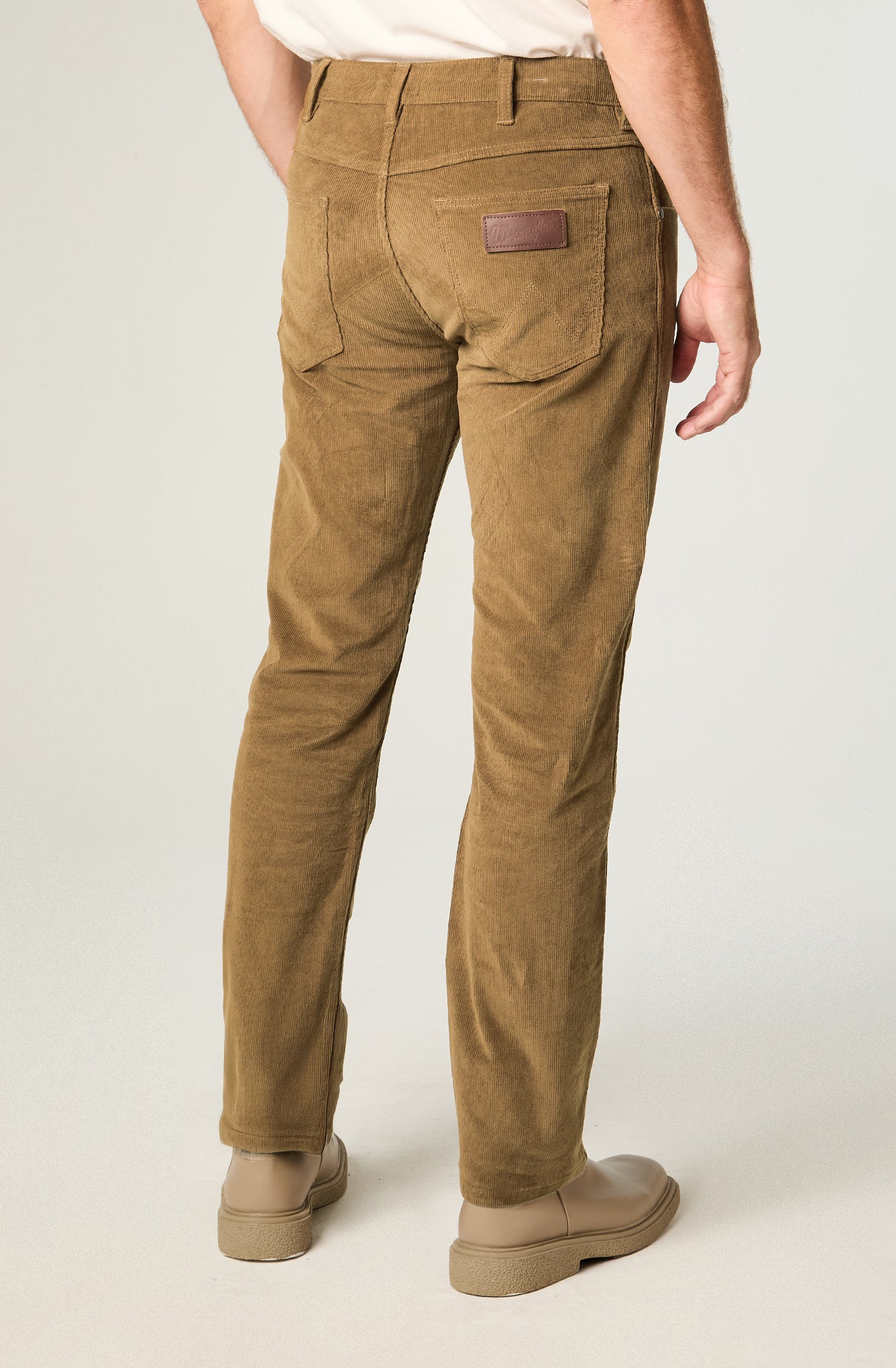 Jeans Hombre Straight Regular Cotelé Tig