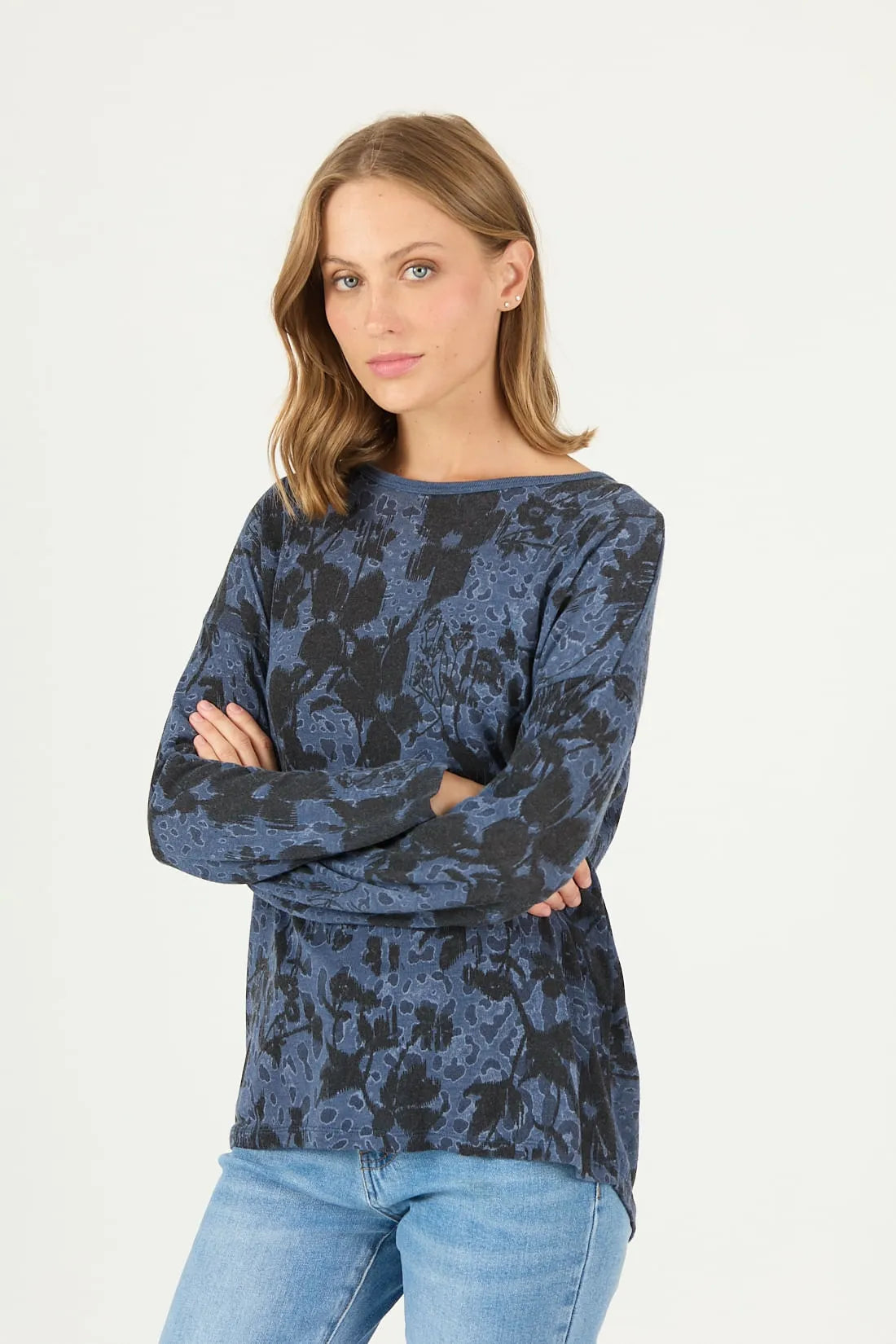 polera-mujer-estampada-azul