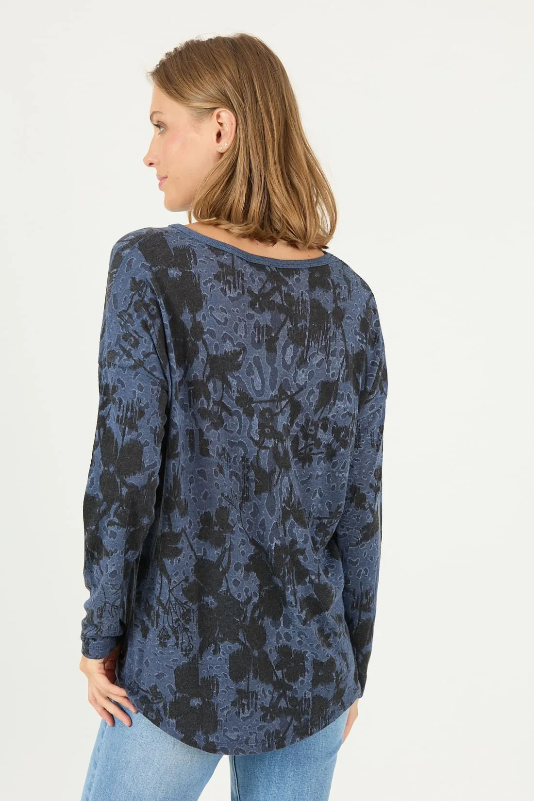 polera-mujer-estampada-azul