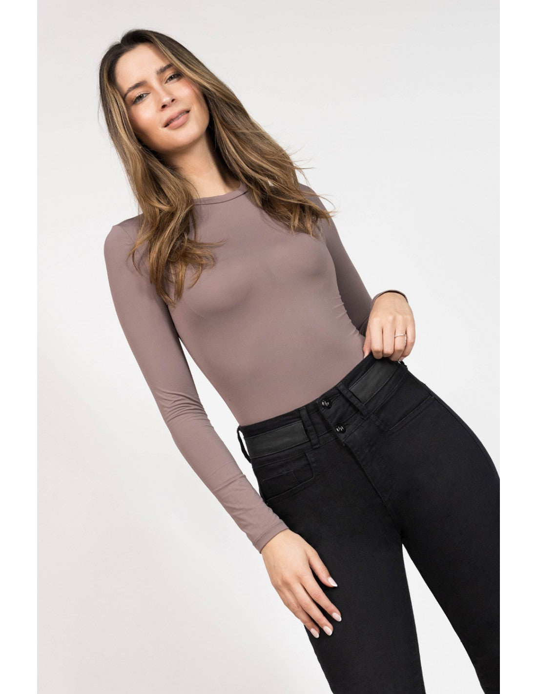 jeans-mujer-efecto-push-up-skinny-3957-negro
