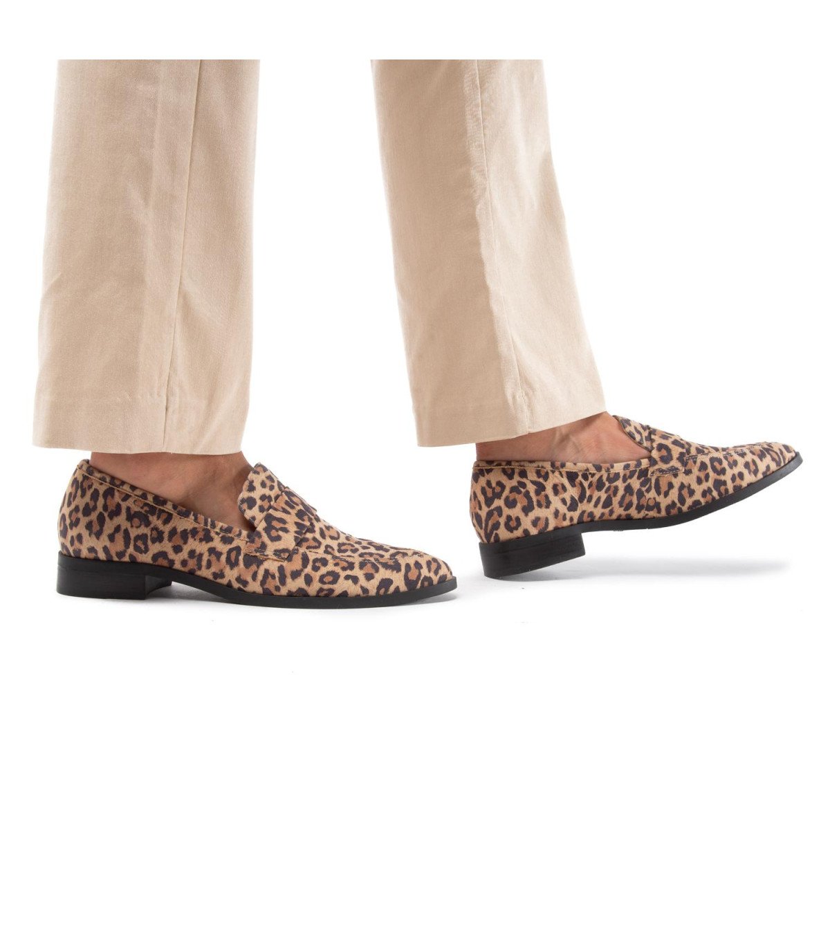 mocasin--mujer-cruz-leopardo