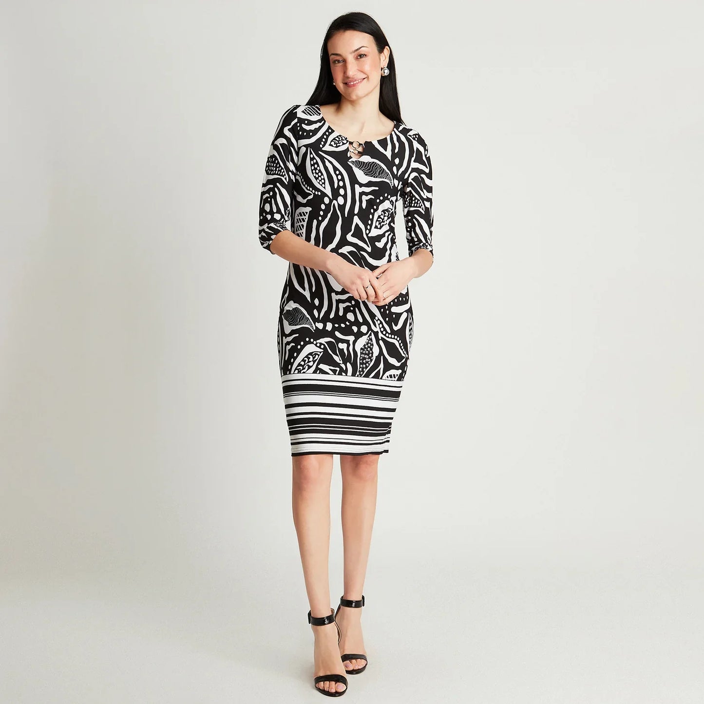 vestido-mujer-midi-negro-manga-3/4-estampado-cuello-redondo