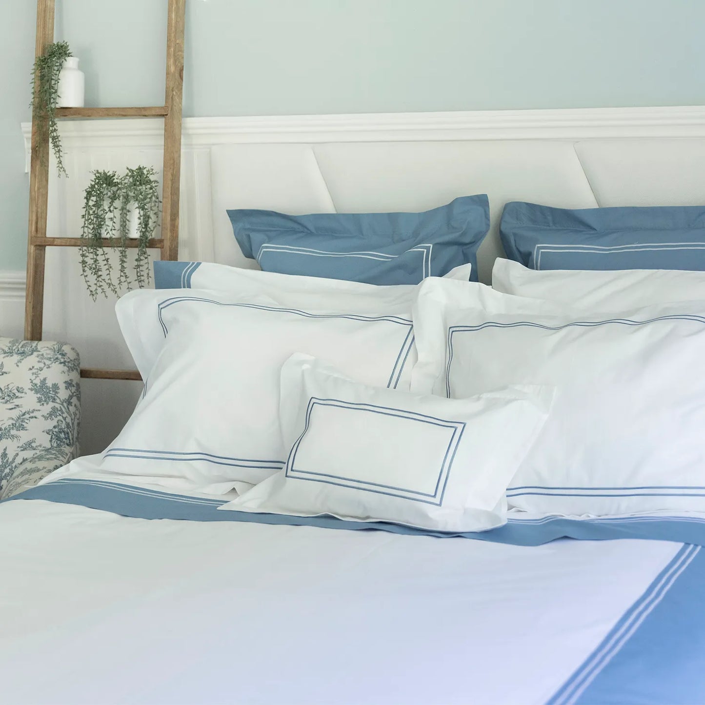 Set Sábana Bordada Bicolor Denim 200 Hilos King