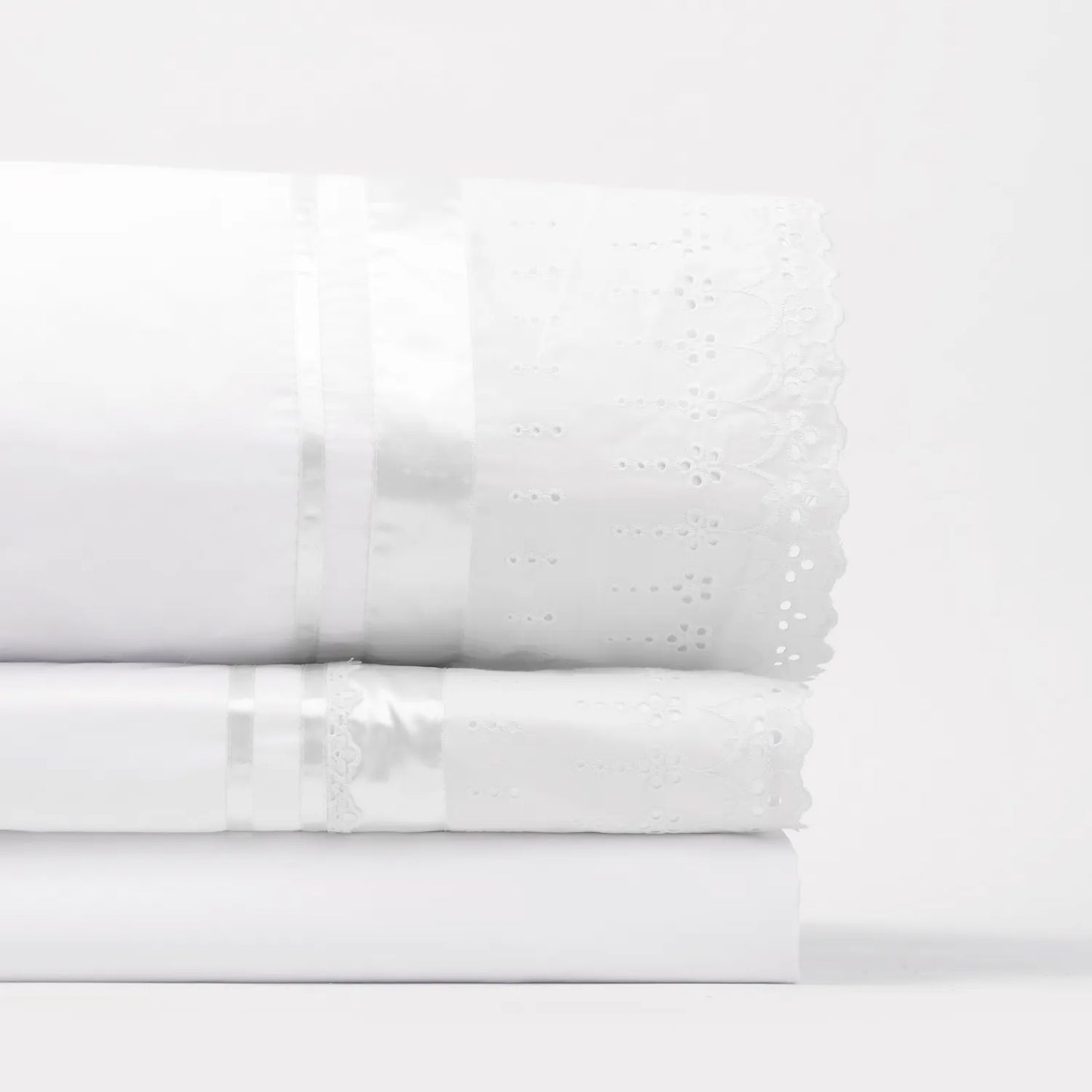 Set Sábana Clásica Broderie Blanco 220 Hilos Super King