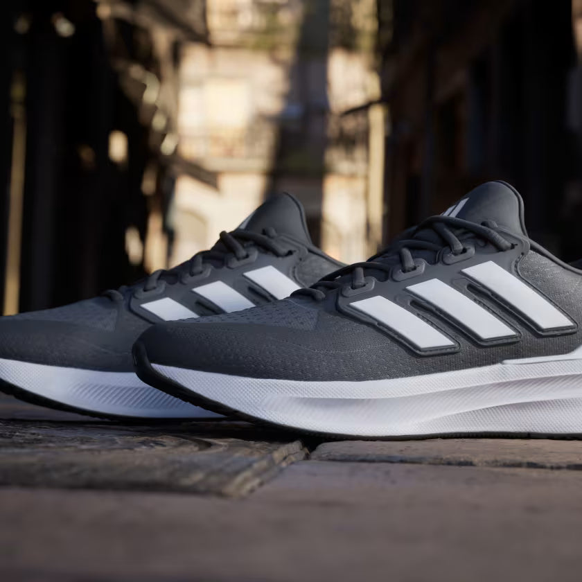 Zapatilla Hombre Running Ultrarun 5 Negro con Blanco