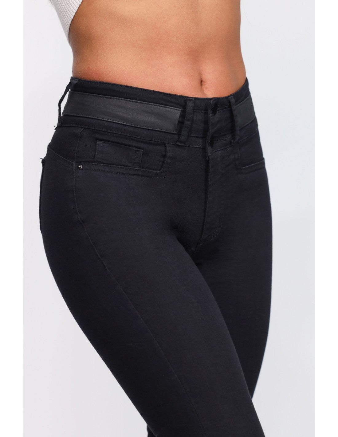 jeans-mujer-efecto-push-up-skinny-3957-negro