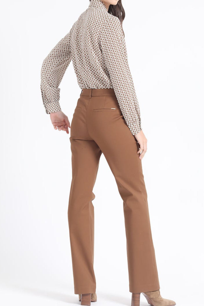 Pantalon Mujer Flare Tiro Medio Chocolate