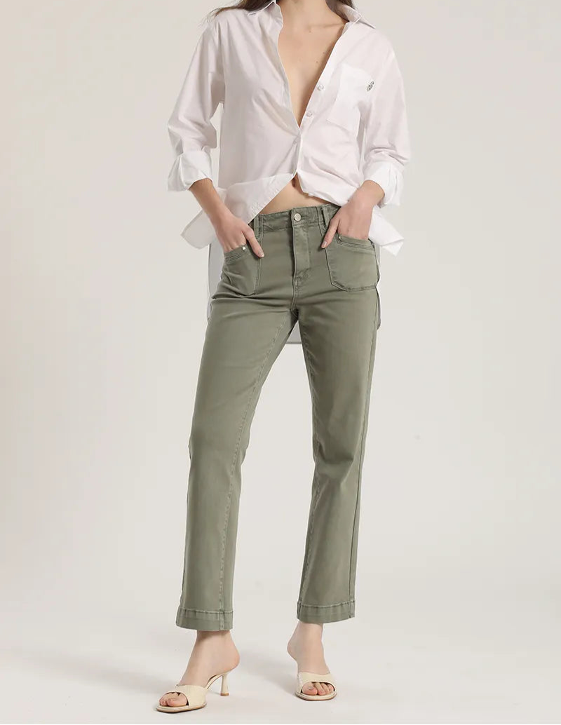 jeans-mujer-color-slim-tiro-medio-militar