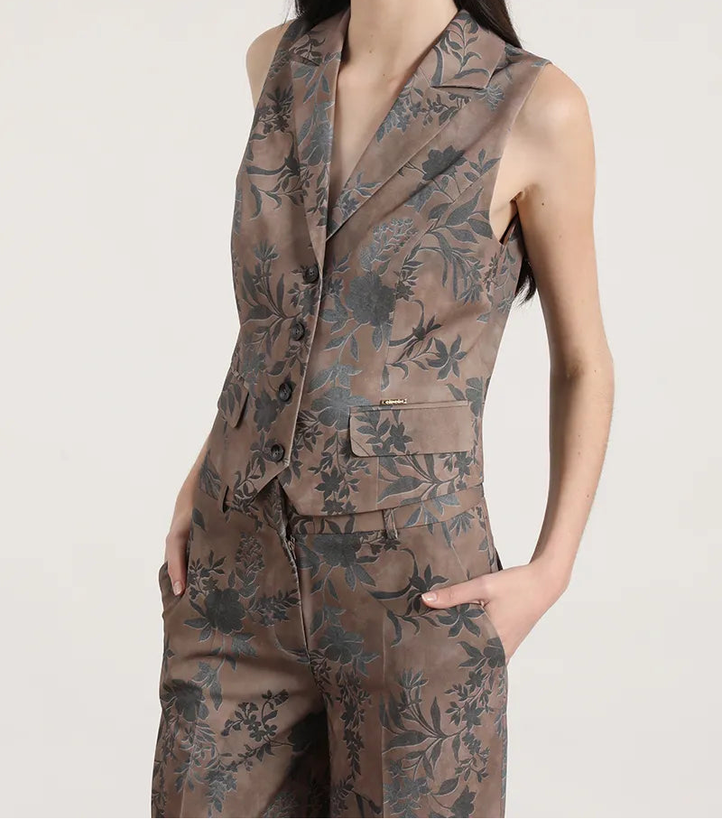 chaleco-mujer-sastre-estampado-cafe