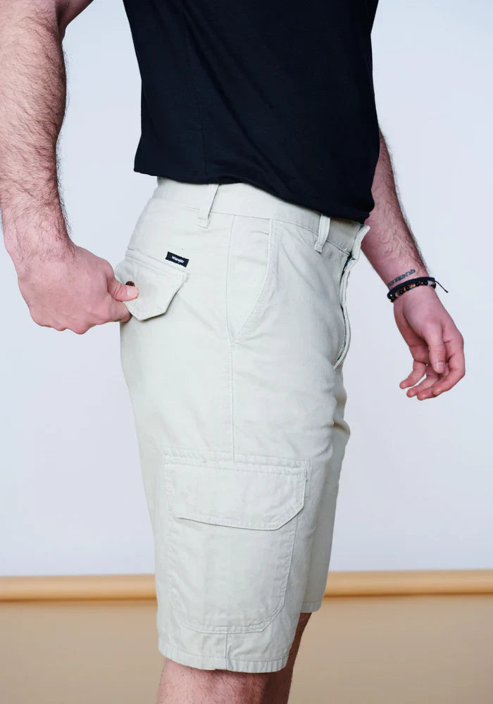 short-hombre-cargo-arena