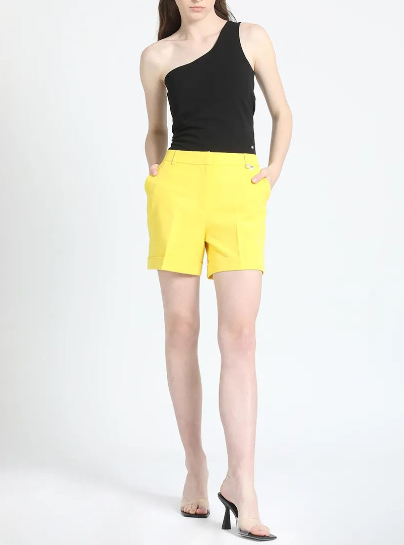 Short con Bastilla Amarillo