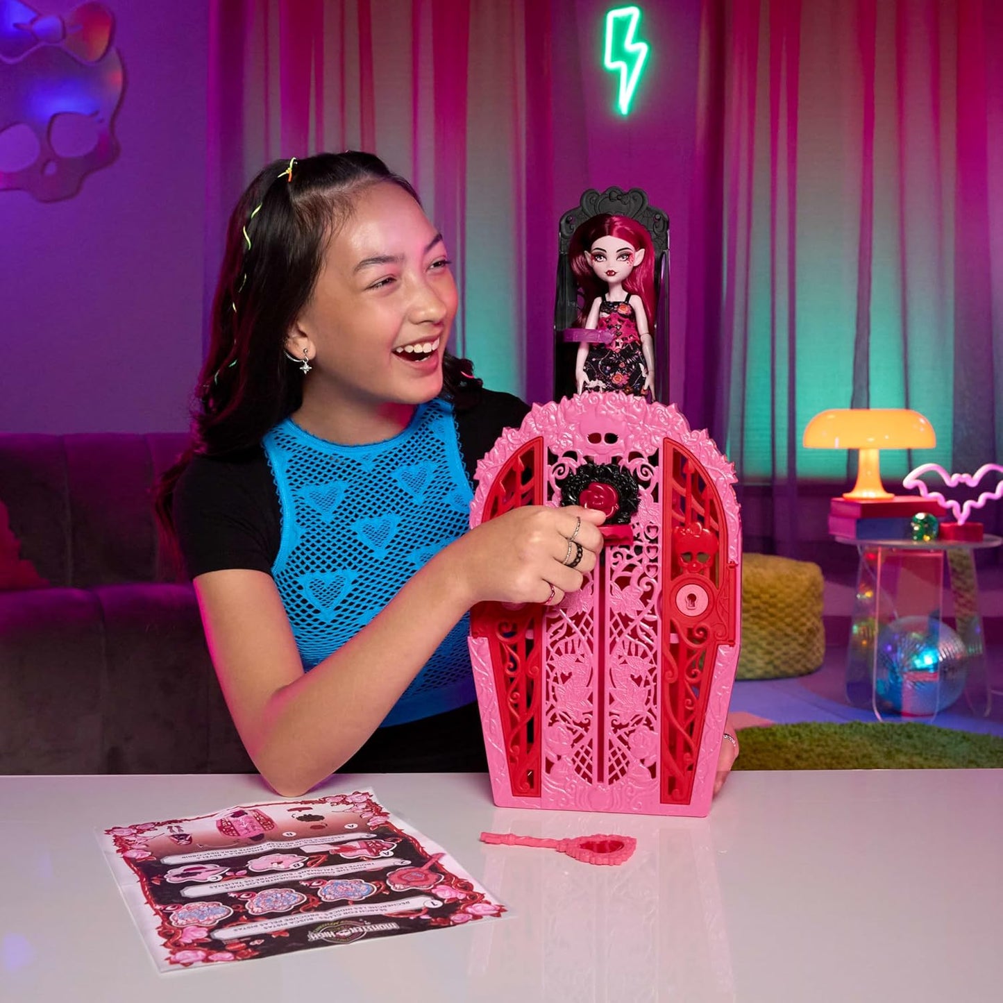 Muñeca Monster High Skulltimate Secrets Jardín Misterioso Draculaura