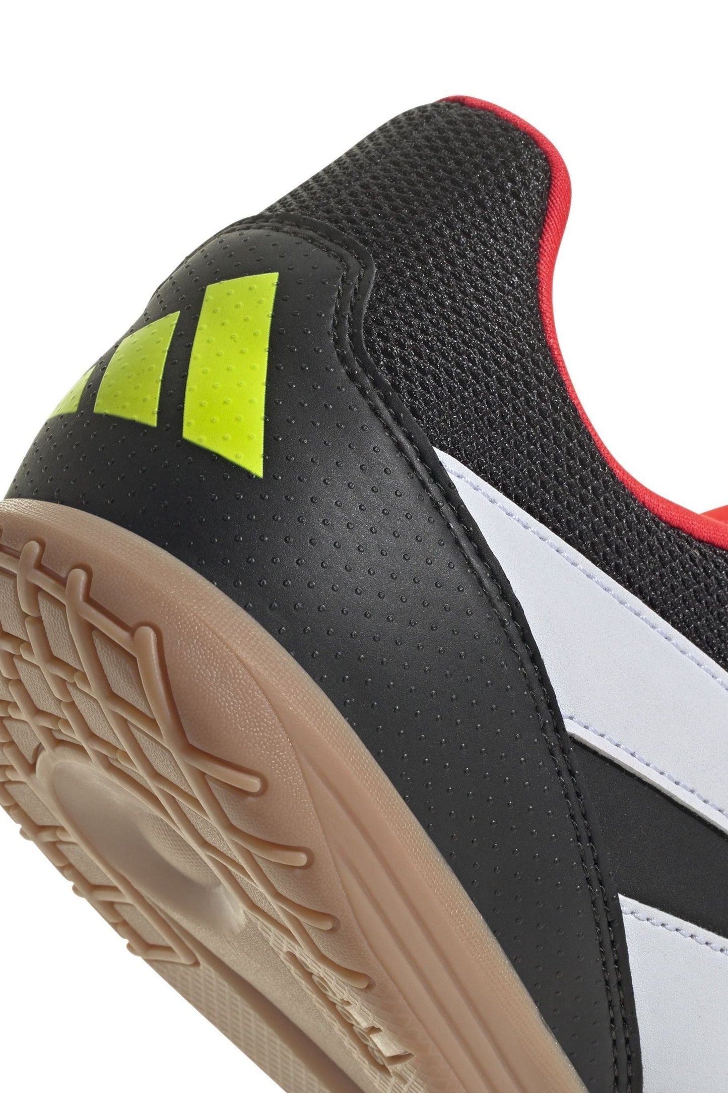 zapatillas-niño-fútbol-predator-club-fútsal-cancha-cubierta