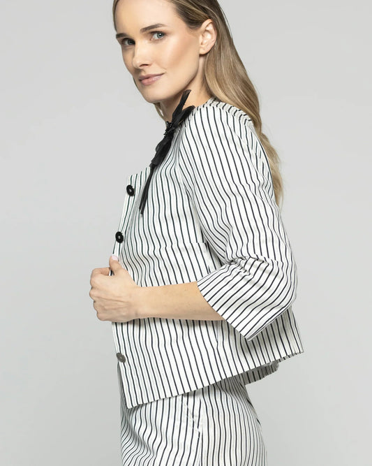 Blazer Mujer Liatris Corto Escote Redondo Algodón Manga 34 Rayas Negro Y Blanco Ludovica