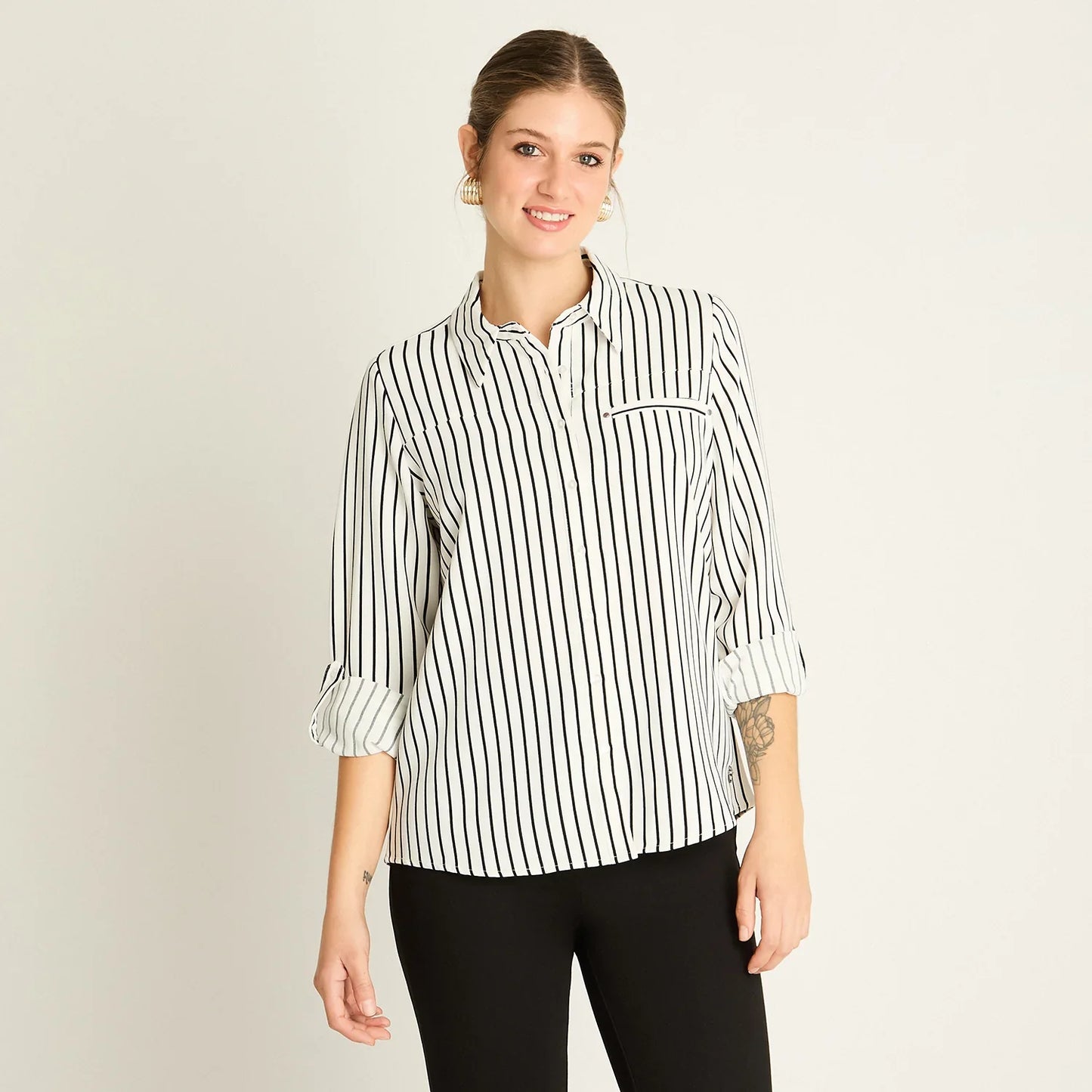 Blusa Mujer Blanca con Rayas Finas