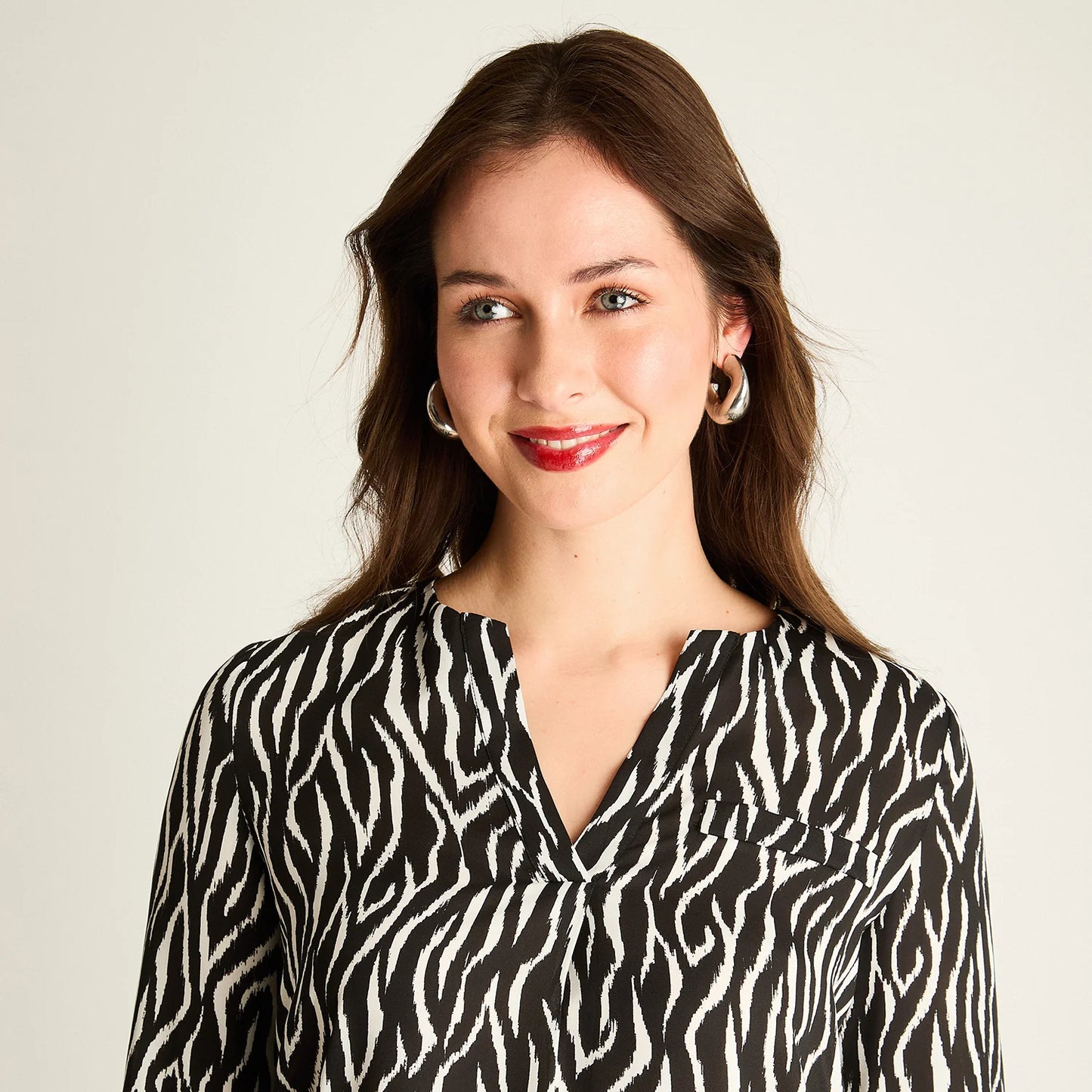 Blusa Mujer Negra Estampado Animal Print