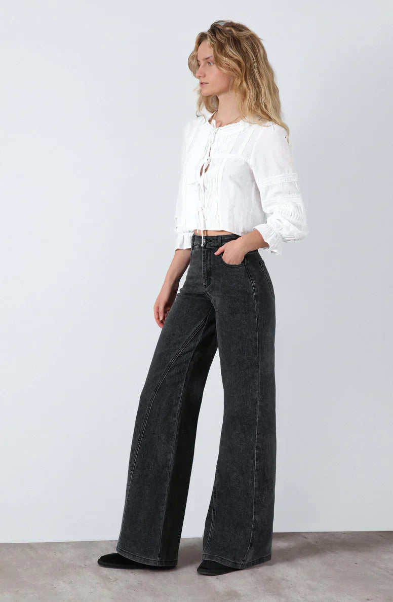 pantalón-mujer-corte-entrepierna-black