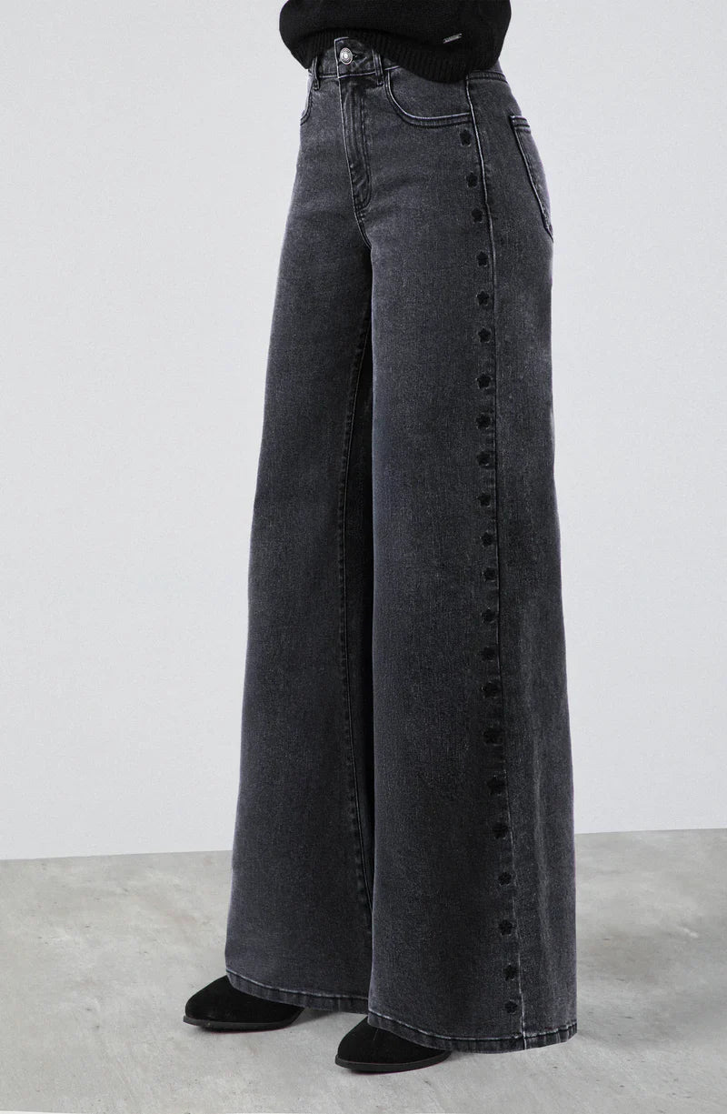 pantalón-mujer-estrellas-bordadas-gris