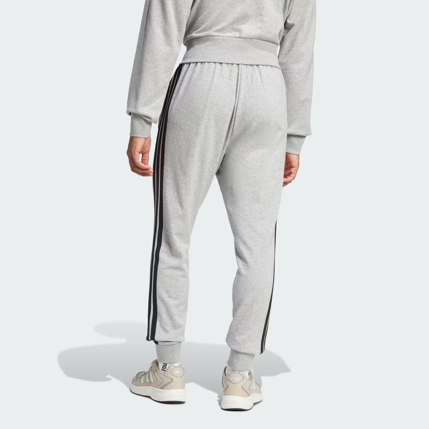 Pantalón Hombre Essentials French Terry 3 Tiras Medium Grey Heather