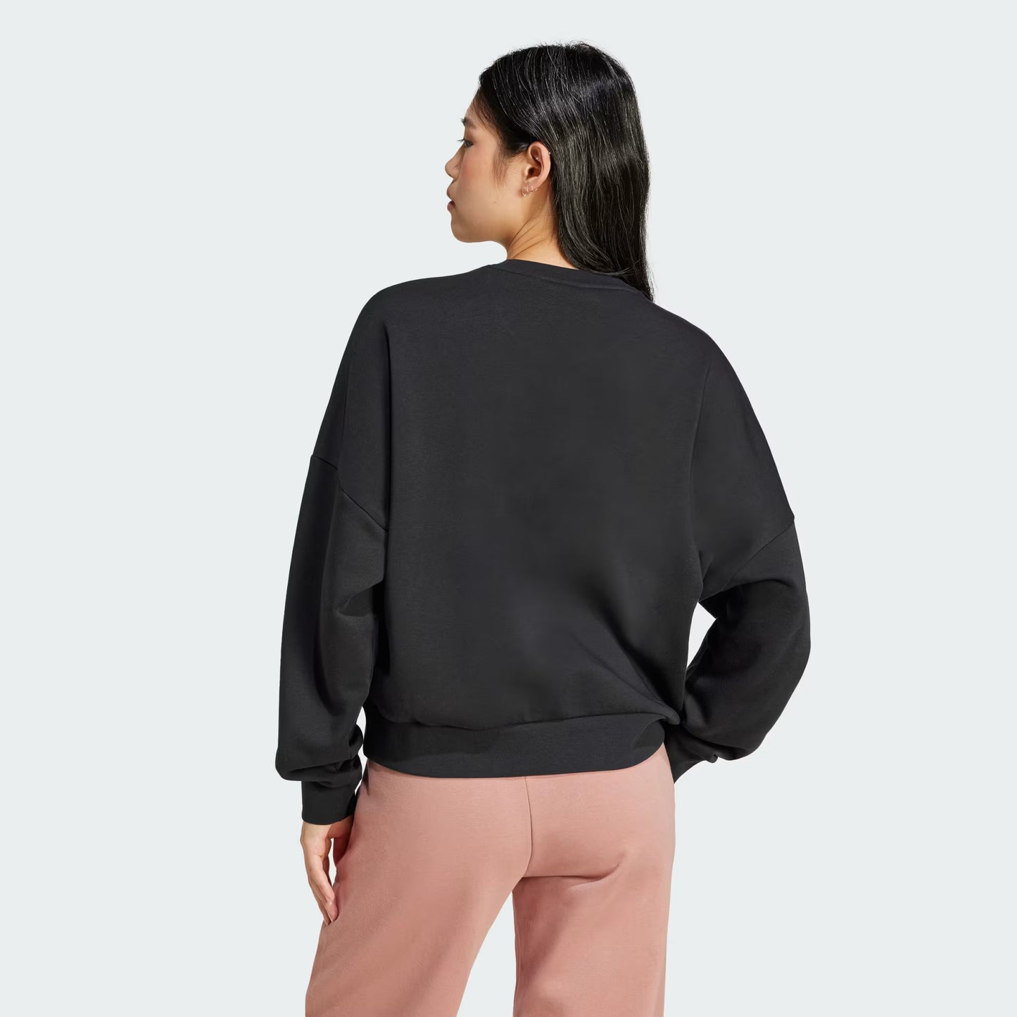 Polerón Mujer Essentials Feelcozy Logo Pequeño Negro