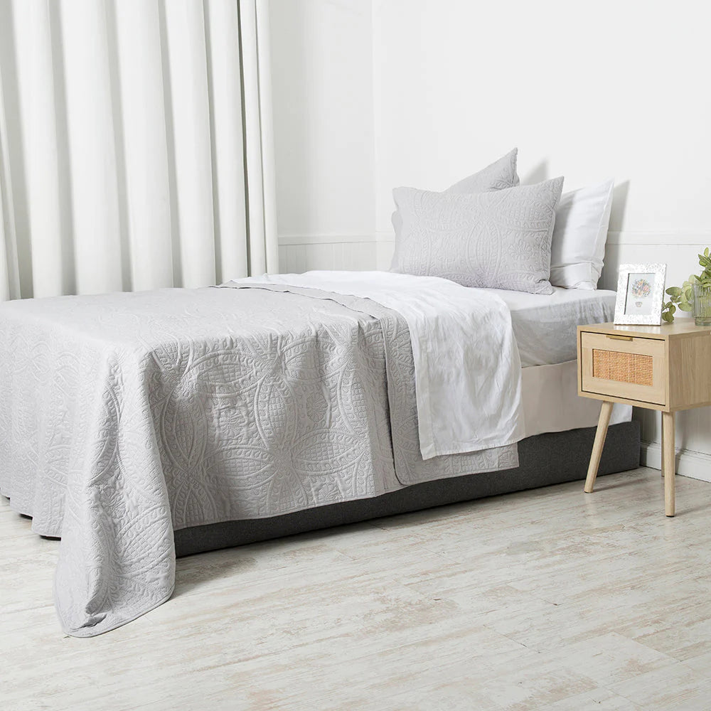 Quilt 2 Plazas Portugal Gris