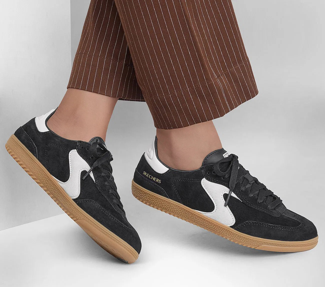 Zapatilla Mujer Hotshot Varsity Crew Black