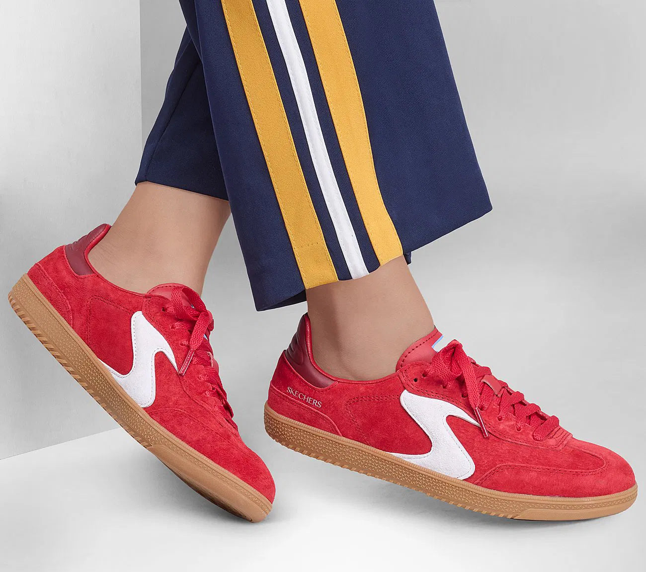 Zapatilla Mujer Hotshot Varsity Crew Red