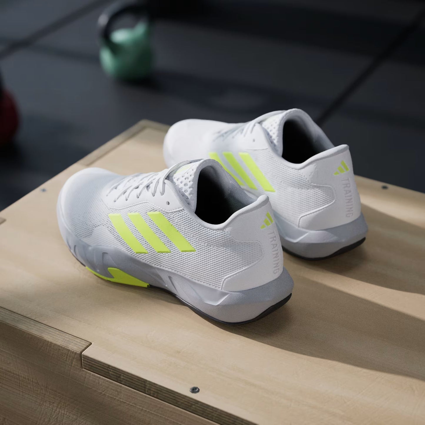 zapatillas-hombre-training-amplimove-lucid-lemon
