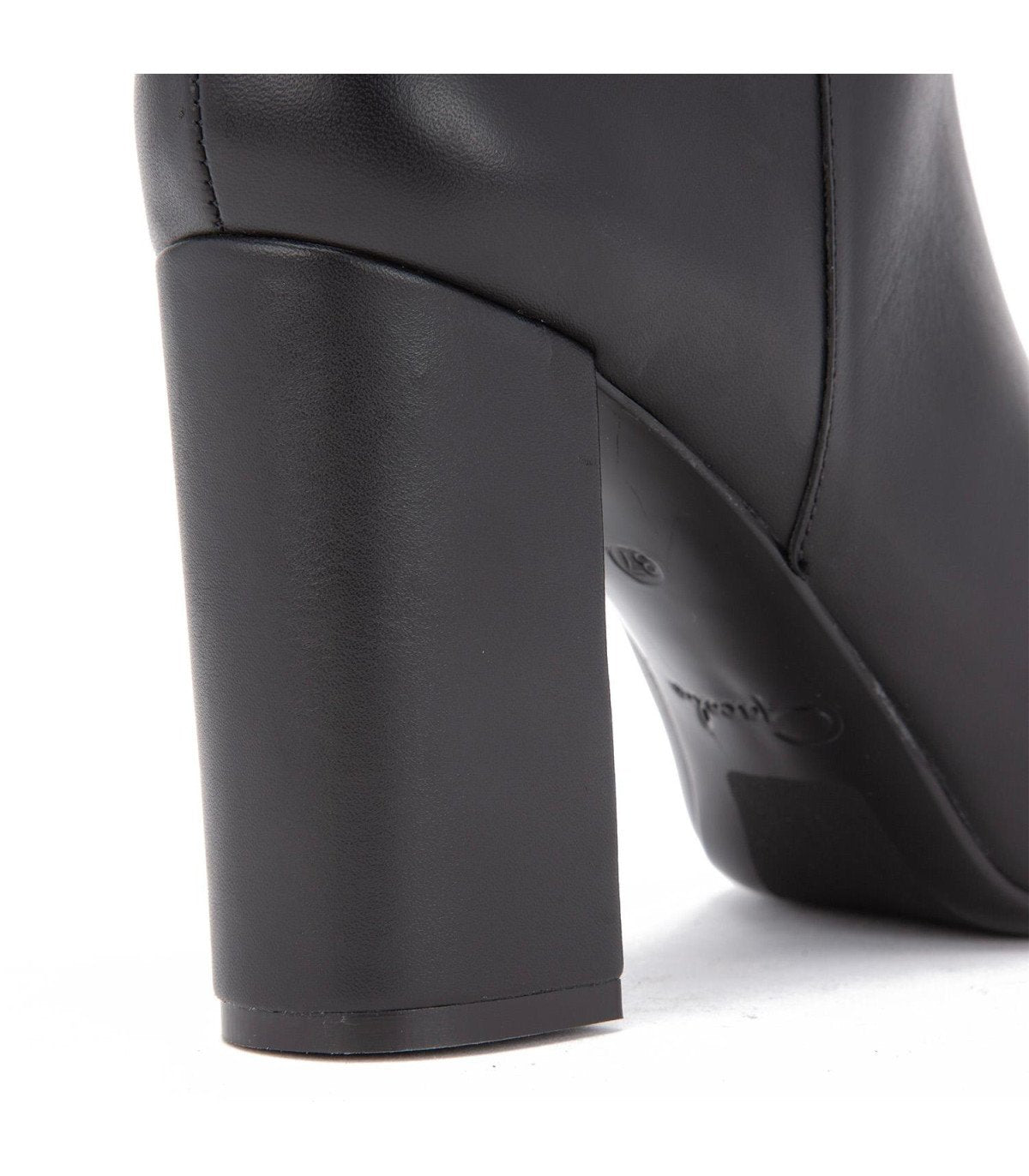 bota-mujer-ambra-negro