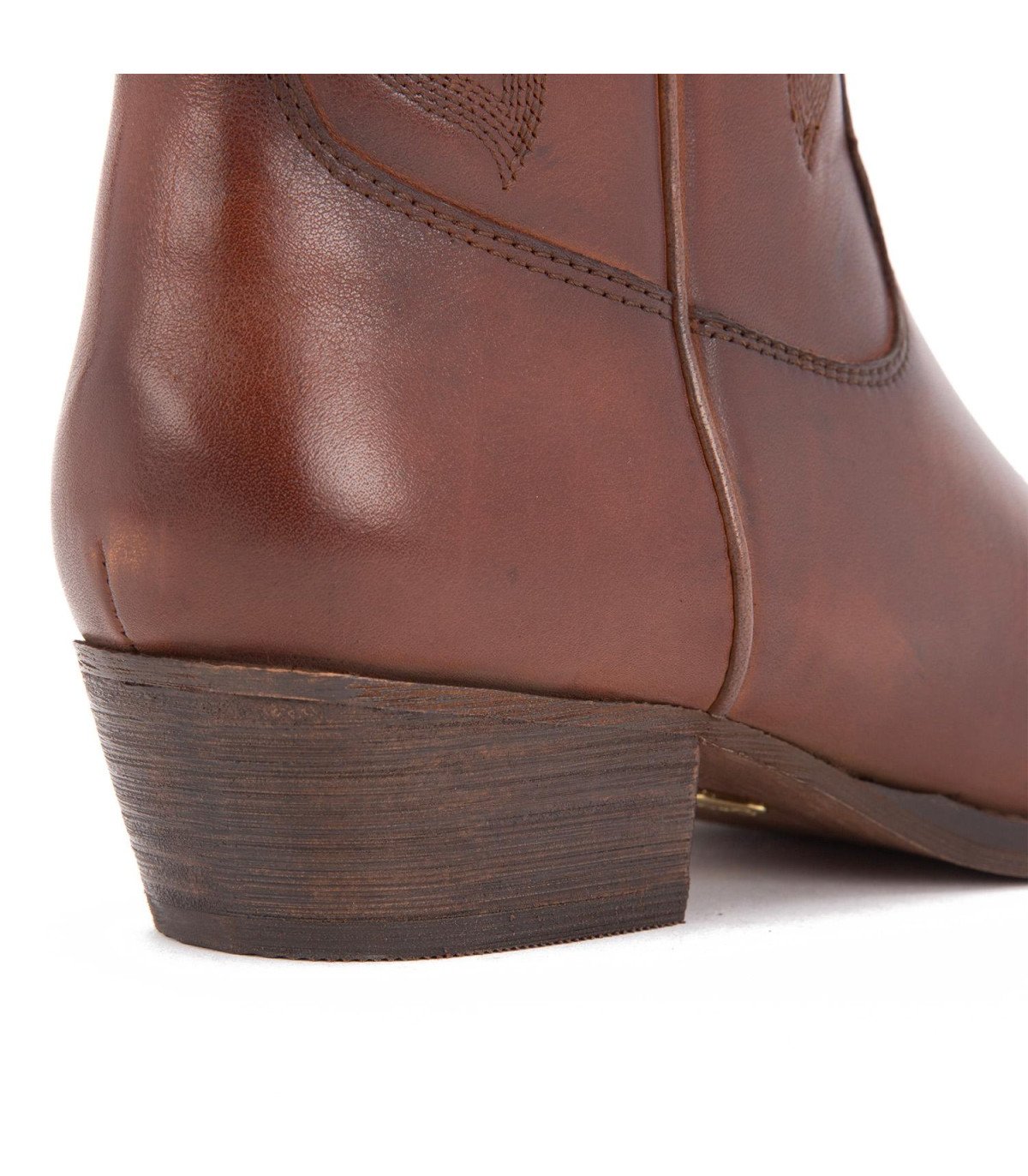 bota-mujer-ashley-marron