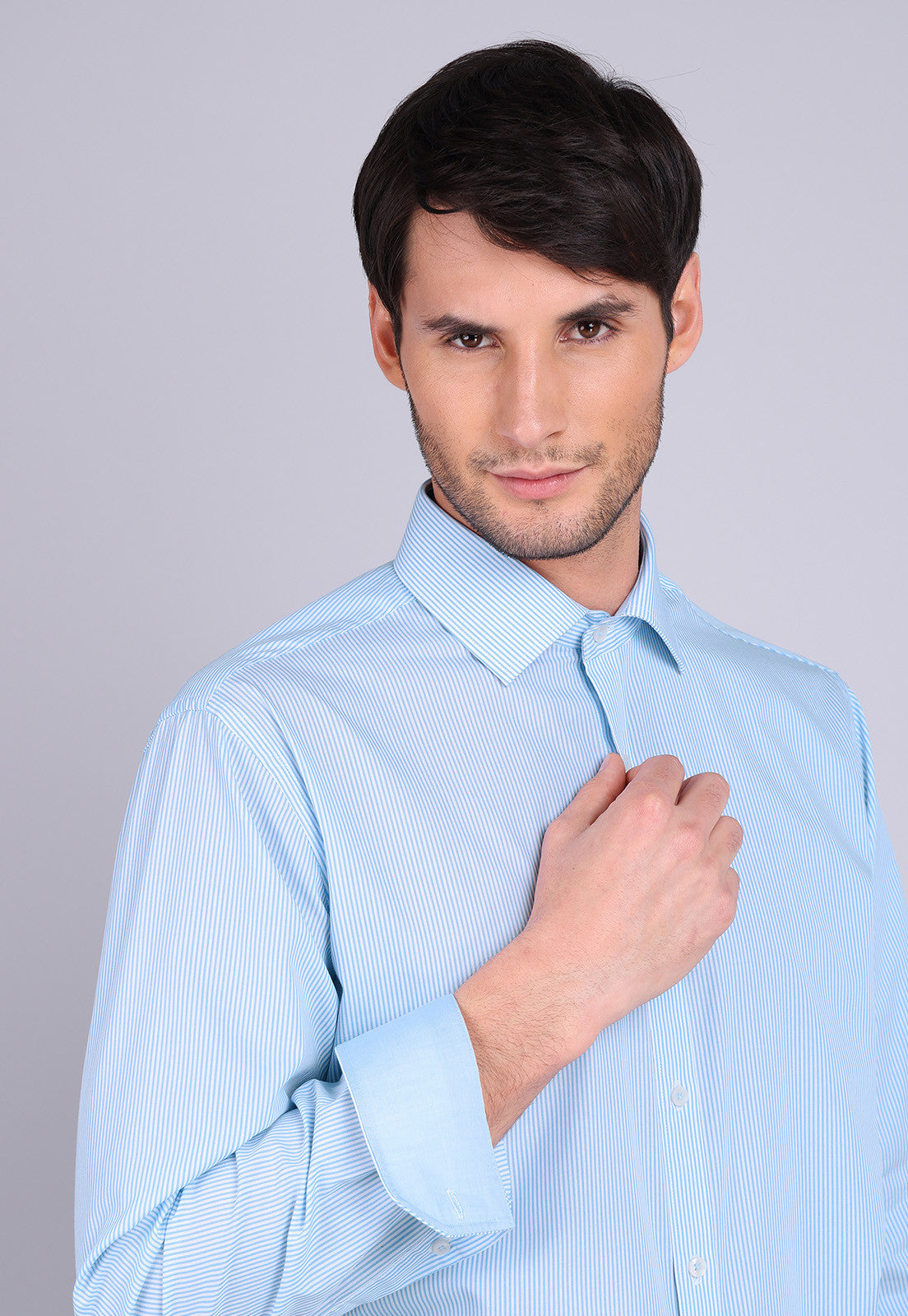 camisa-hombre-formal-a-rayas-celeste