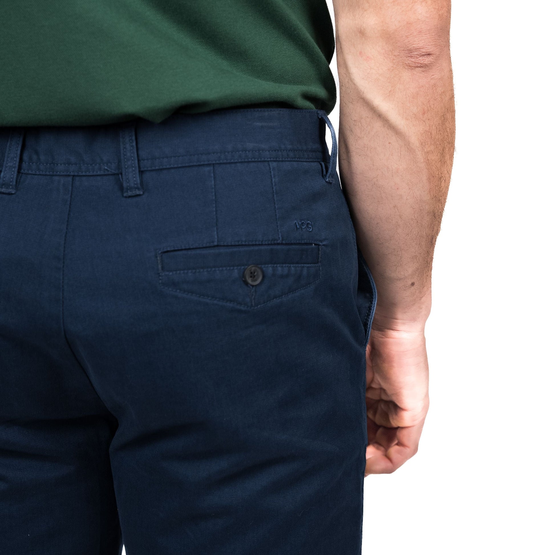 bermuda-hombre-newburgh-frente-plano-comfort-fit-azul-marino