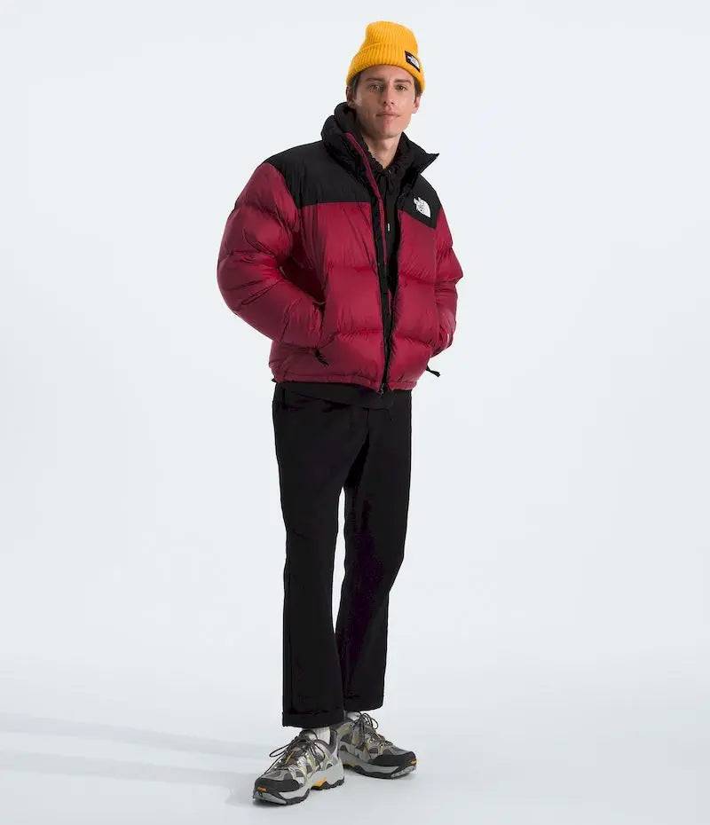 chaqueta-hombre-pluma-1996-retro-nuptse-beetroot/tnf-black