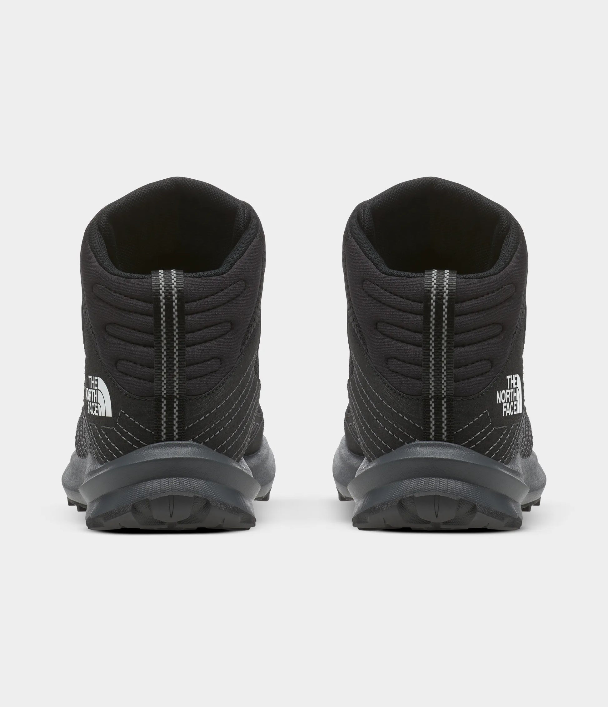 zapato-hombre-youth-fastpack-hiker-mid-black