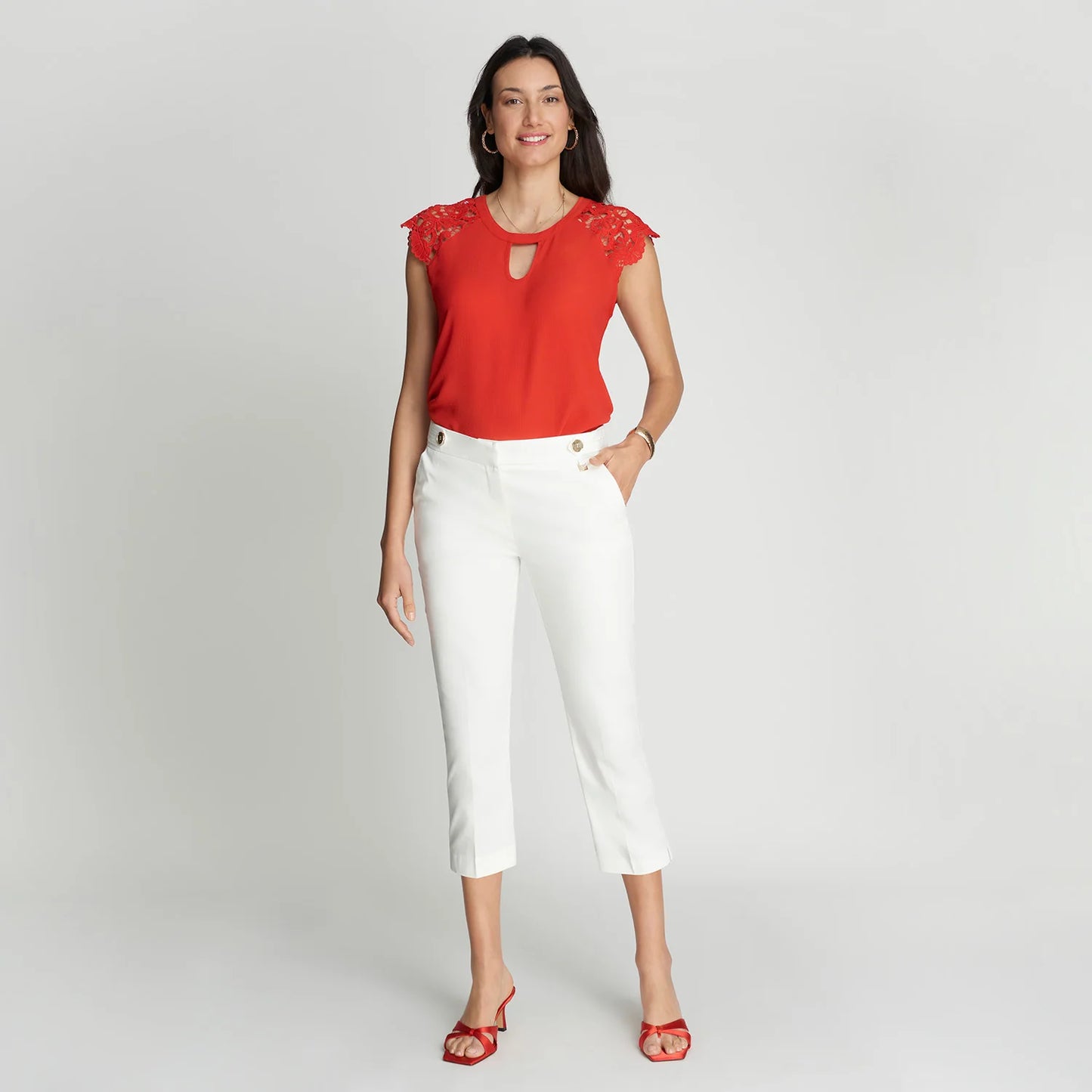 Pantalón Mujer Capri Con Botones En La Cintura Blanco